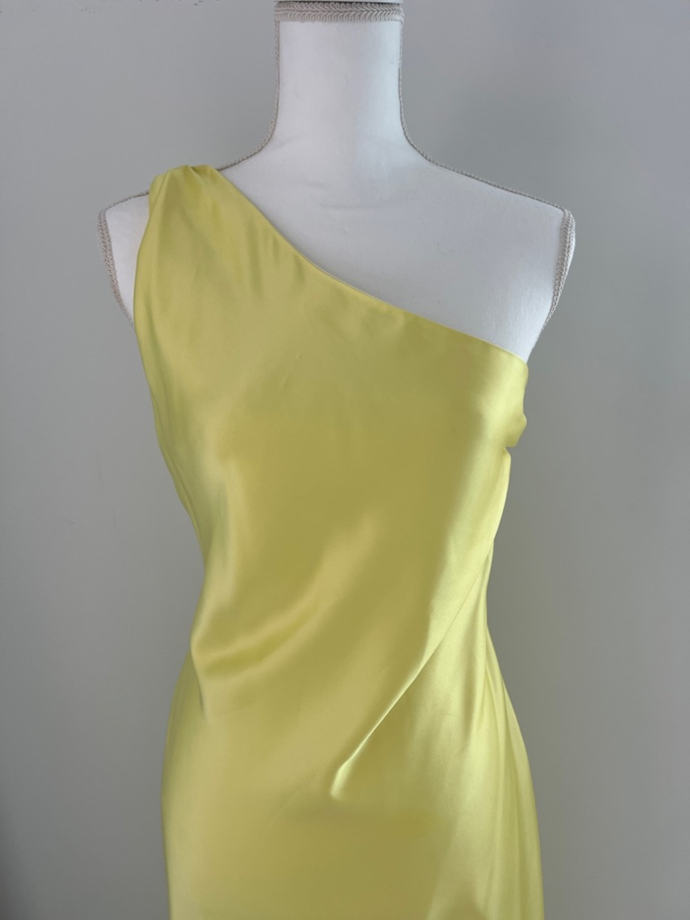 Zara One-Shoulder Satin Gown - Picture 5 of 6